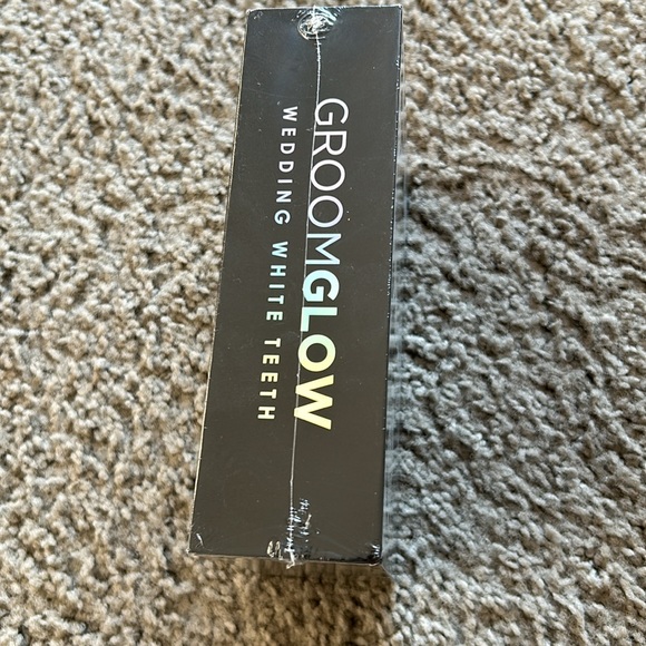 Groom Glow Teeth Whitening Kit - New and Unopened - Picture 3 of 7